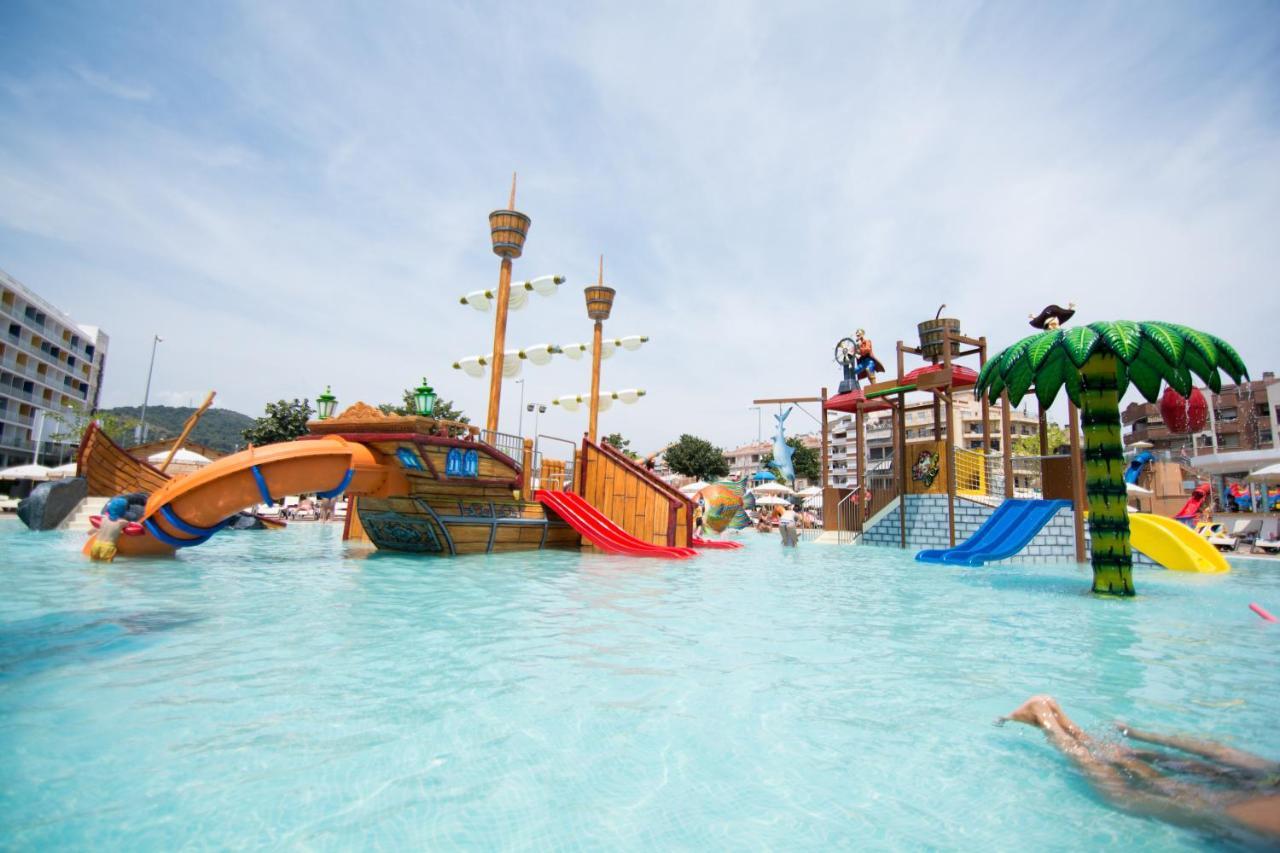 Hotel Sorra Daurada Splash มัลกรัตเดมาร์ ภายนอก รูปภาพ