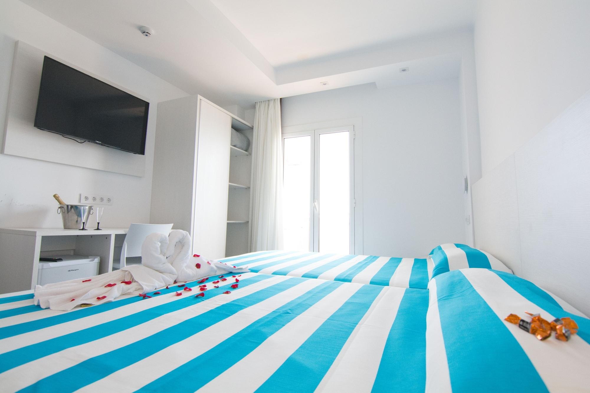 Hotel Sorra Daurada Splash มัลกรัตเดมาร์ ภายนอก รูปภาพ