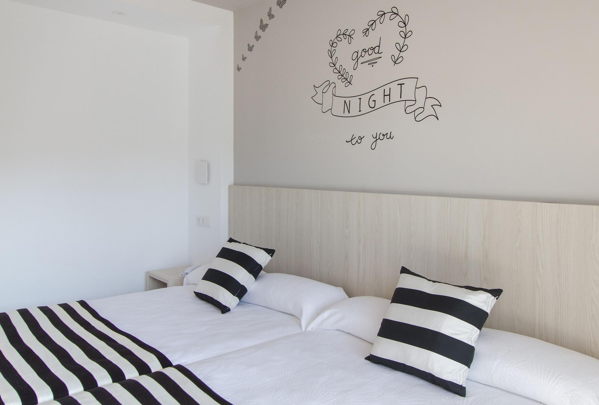 Hotel Sorra Daurada Splash มัลกรัตเดมาร์ ภายนอก รูปภาพ
