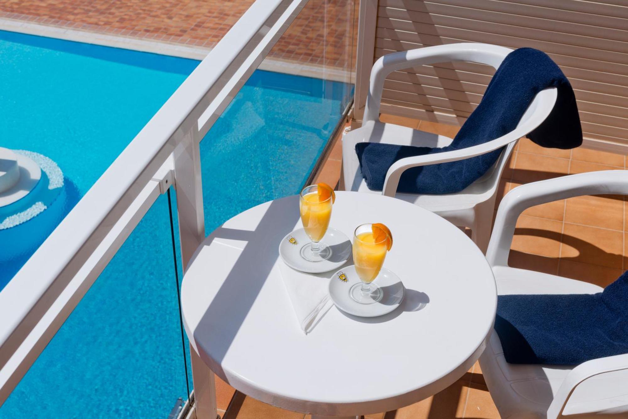 Hotel Sorra Daurada Splash มัลกรัตเดมาร์ ภายนอก รูปภาพ