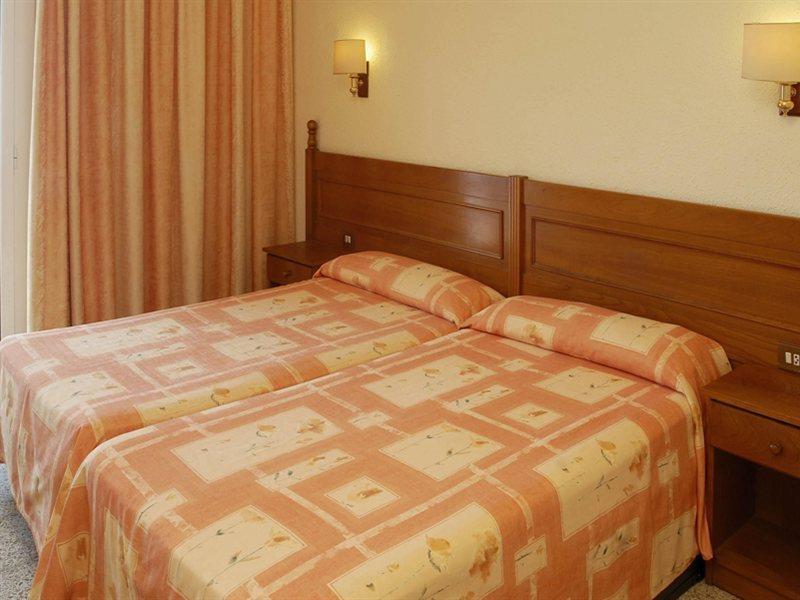 Hotel Sorra Daurada Splash มัลกรัตเดมาร์ ภายนอก รูปภาพ