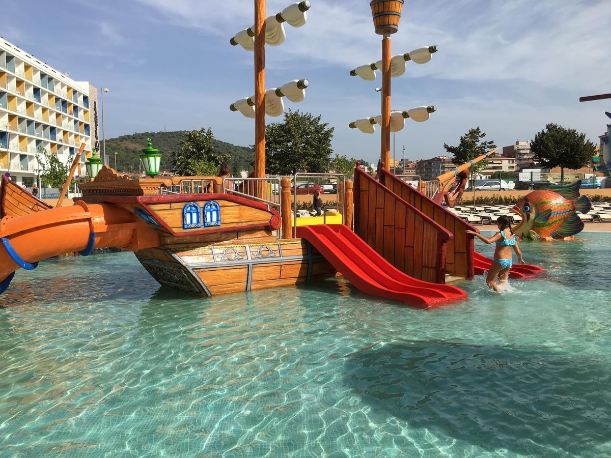 Hotel Sorra Daurada Splash มัลกรัตเดมาร์ ภายนอก รูปภาพ
